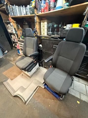 Setje sprinter 906/vw crafter stoelen met armleuningen l&r beschikbaar voor biedingen