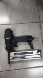 Te koop pneumatisch nietpistool, Ophalen, Zo goed als nieuw