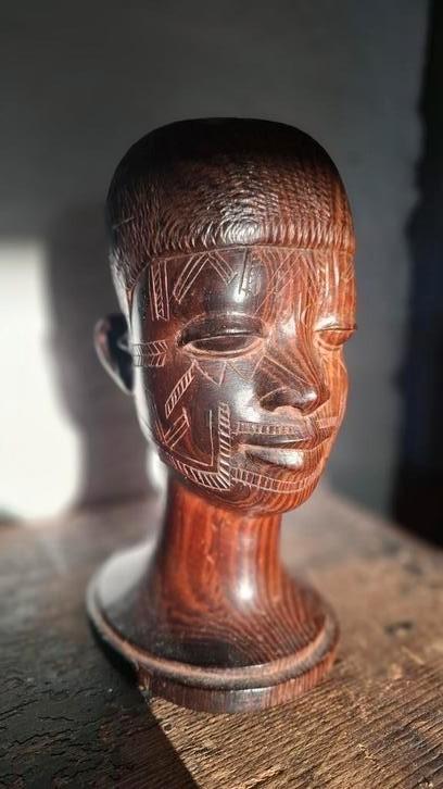 Afrikaanse Buste met tatoeages | XX, Antiek en Kunst, Kunst | Niet-Westerse kunst, Ophalen