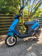Piaggio Zip 2011 scooter/brommer, Fietsen en Brommers, Scooters | Piaggio, Ophalen, Zo goed als nieuw, Zip