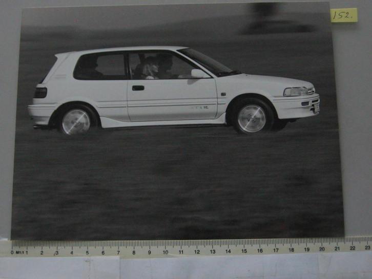 TOY 152 Toyota Corolla GT-i, persfoto 1987, Boeken, Auto's | Folders en Tijdschriften, Zo goed als nieuw, Toyota, Ophalen of Verzenden