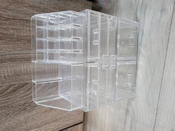 Make-up organizer beschikbaar voor biedingen