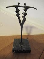 Bronzen Beeld 2 Personen op marmeren voet hoog 19 cm € 40, Ophalen of Verzenden, Brons