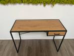 Bureau industrieel zwart metaal met hout, Huis en Inrichting, Bureaus, Ophalen of Verzenden, Zo goed als nieuw