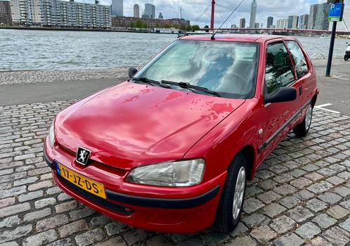 Peugeot 106 1.1 XR  - Elek. Ramen - Lage KM, Auto's, Peugeot, Particulier, Airbags, Centrale vergrendeling, Elektrische ramen