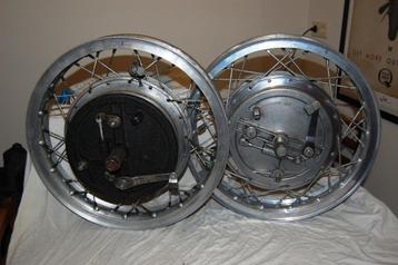 Laverda wielen met 230mm trommels en Boranni WM3 velgen beschikbaar voor biedingen