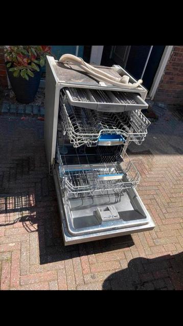 Bosch vaatwasser. Werkt, maar valt uit.  beschikbaar voor biedingen