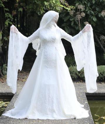Trouwjurk / Bruidsjurk / Gelinlik / Wedding dress / Bridal beschikbaar voor biedingen