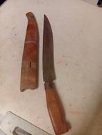Aziatisch tribal dagger. / Jachtmes / golok, Antiek en Kunst, Ophalen of Verzenden