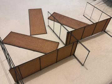 Vintage Scandinavian shelving system beschikbaar voor biedingen
