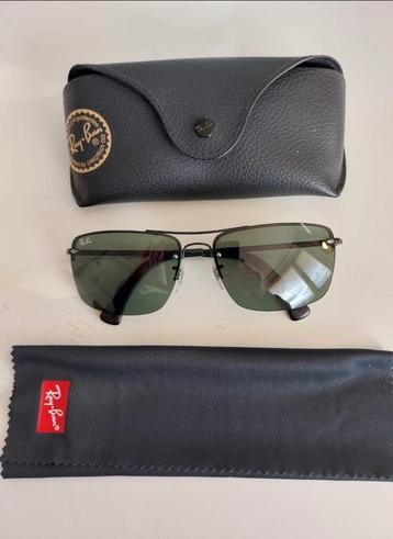 Ray-Ban heren zonnebril. Model RB3607 Met brillenkoker.