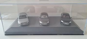 Display met 3 Audi's A8,A5 en A4 New!!! 1/43 beschikbaar voor biedingen