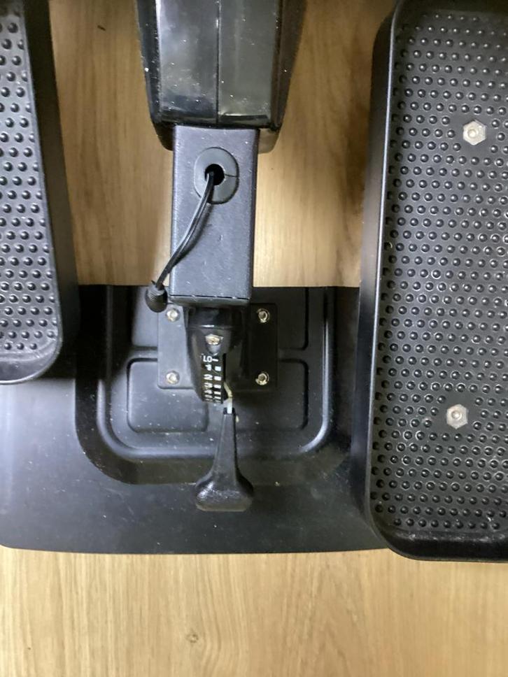 Compacte Stoelfiets - Ideaal voor Thuis!, Sport en Fitness, Fitnessapparatuur, Gebruikt, Stoelfiets, Benen, Kunststof, Ophalen of Verzenden