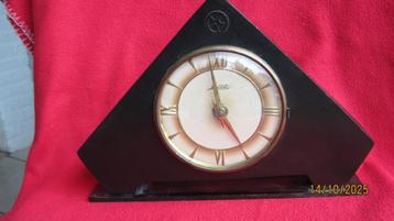 Art Deco klok. beschikbaar voor biedingen