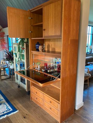 Musterring 70’s vintage barmeubel/wandkast beschikbaar voor biedingen