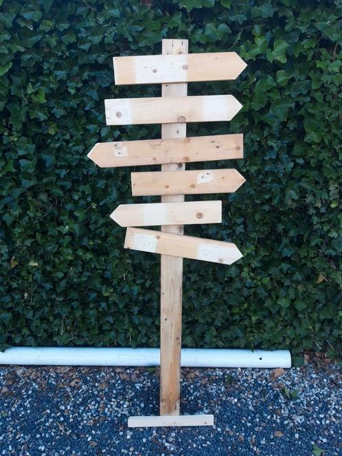 Houten pijlen wegwijzer trouwpaal geboortebord sloophout, Doe-het-zelf en Verbouw, Hout en Planken, Gebruikt, Plank, Overige houtsoorten