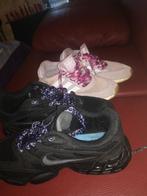 2 paar vintage sportschoenen, Kleding | Dames, Schoenen, Ophalen of Verzenden, Sneakers of Gympen, Adidas en nike, Roze