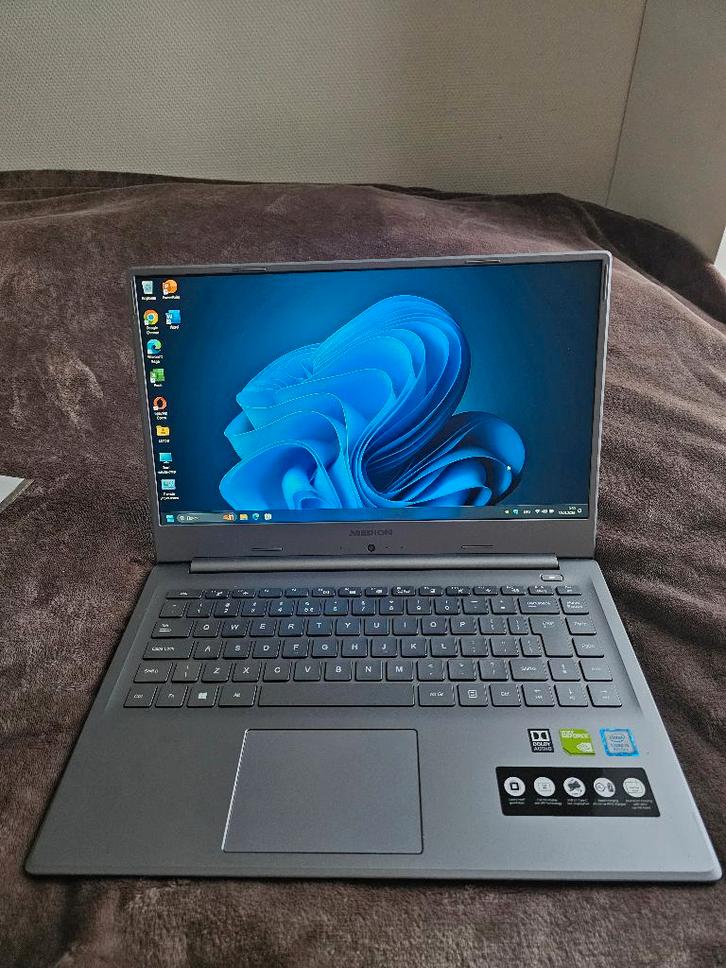 Medion Intel i5-8265U 8 RAM SSD128 Nvidia GeForce MX150 2 GB, Computers en Software, Windows Laptops, Zo goed als nieuw, 15 inch