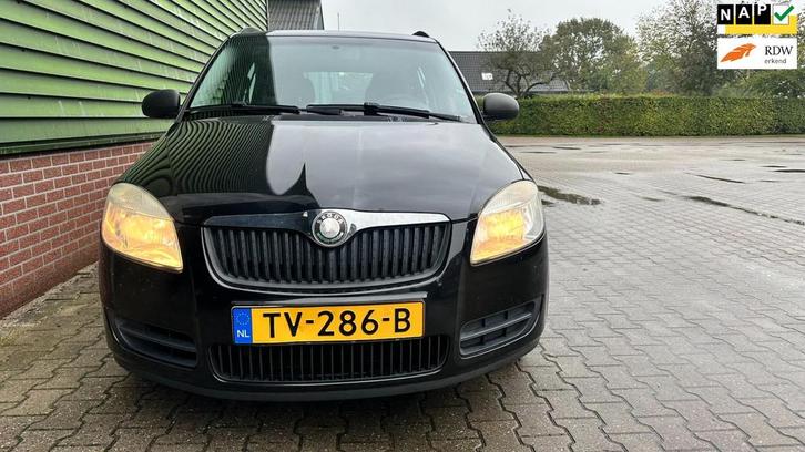 Skoda Fabia Combi 1.2-12V Ambition Business Line.APK Nieuw, Auto's, Skoda, Bedrijf, Te koop, Fabia, ABS, Airbags, Airconditioning