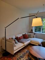Artemide vloerlamp Toledo zwart met perkamente kap, Huis en Inrichting, Lampen | Vloerlampen, Ophalen, Gebruikt, 150 tot 200 cm