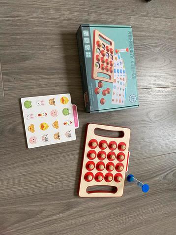 Memory Chess Montessori Speelgoed beschikbaar voor biedingen