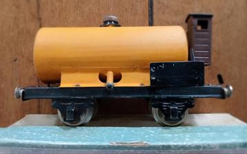 Tankwagon van blik, Tinplate, met reservoir. Spoor O. beschikbaar voor biedingen