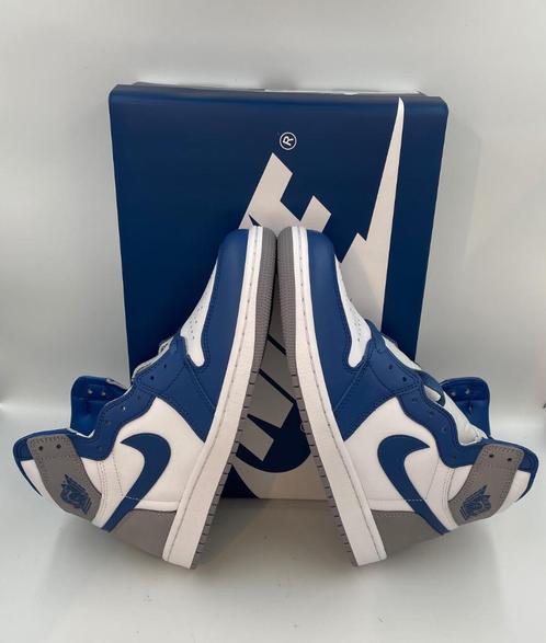 Jordan 1 Retro High OG True Blue maat 42.5, Kleding | Heren, Schoenen, Nieuw, Blauw, Ophalen of Verzenden
