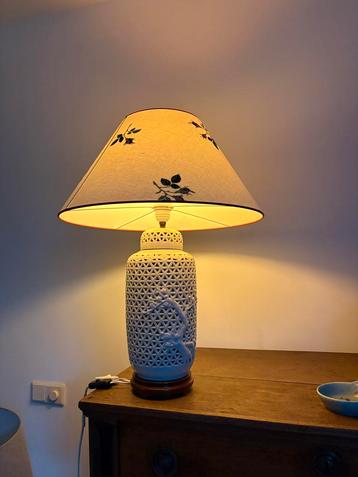 2 Antieke keramische lamp met bloemenkap - Sfeervol & Uniek beschikbaar voor biedingen