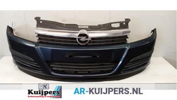 Voorbumper van een Opel Astra beschikbaar voor biedingen