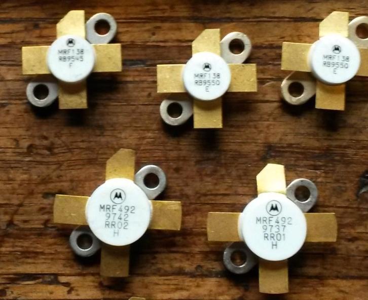 rf transistoren voor o.a. 27 MC eindtrap, Telecommunicatie, Zenders en Ontvangers, Nieuw, Zender, Ophalen of Verzenden