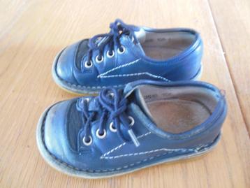 Stevige leren blauwe kinderschoentjes maat 20 Petit Shoes beschikbaar voor biedingen