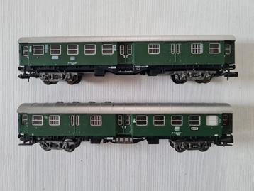 2 Fleischmann N-spoor buurtverkeer-rijtuigen 8127 beschikbaar voor biedingen