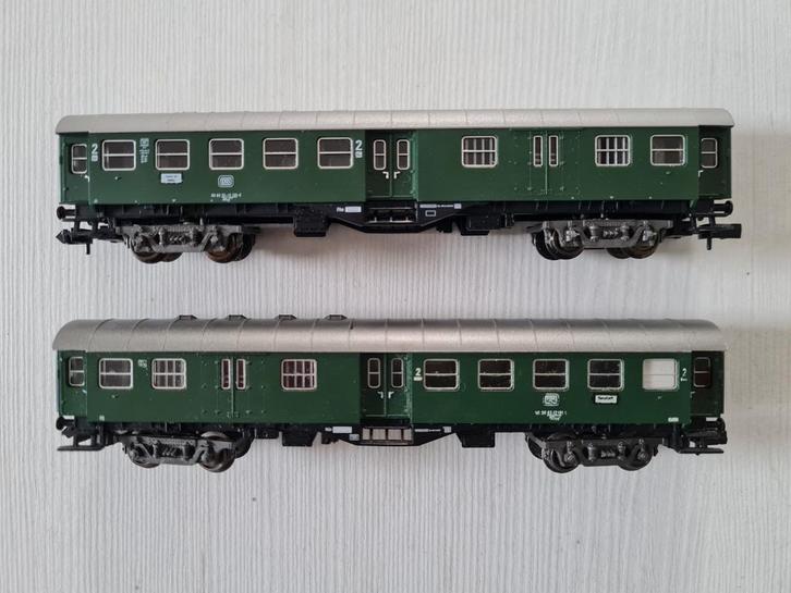 2 Fleischmann N-spoor buurtverkeer-rijtuigen 8127, Hobby en Vrije tijd, Modeltreinen | N-Spoor, Gebruikt, Wagon, Gelijkstroom