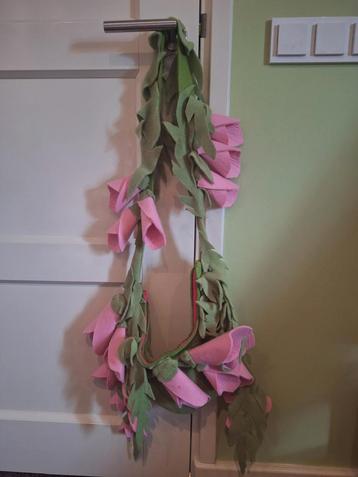 Unieke handgemaakte bloementas beschikbaar voor biedingen