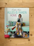 Haakboek Alles is haken - Home van Saskia Laan, Ophalen of Verzenden, Zo goed als nieuw, Haken, Patroon of Boek