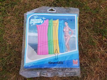 Luchtbed = Luchtmatras - plastic ( Kleur = GEEL ) beschikbaar voor biedingen