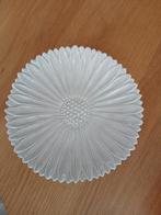 2 Bloemvormige Borden - Decoratief, Ophalen of Verzenden, Gebruikt, Glas, Decoratief