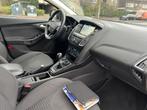 Ford FOCUS Wagon 1.0 Titanium navi airco/ecc keurige auto, Stof, Zwart, Handgeschakeld, 1216 kg