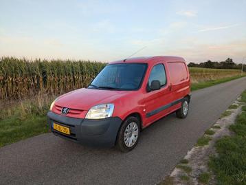 Peugeot Partner 1.9 D 170C 500 2004 nieuwe APK, rijdt prima beschikbaar voor biedingen