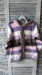 Prachtig paars gebreid meisjesvest met capuchon mt 98/104., Ophalen of Verzenden, Zo goed als nieuw, Trui of Vest