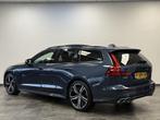 Volvo V60 2.0 T6 Recharge AWD R-Design Bowers & Wilkins Memo, Auto's, Automaat, Gebruikt, Euro 6, Blauw