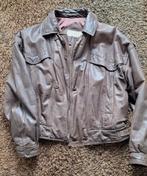 Korte lederen bruine jas maat 50, Ophalen, Zo goed als nieuw, Maat 48/50 (M), Bruin