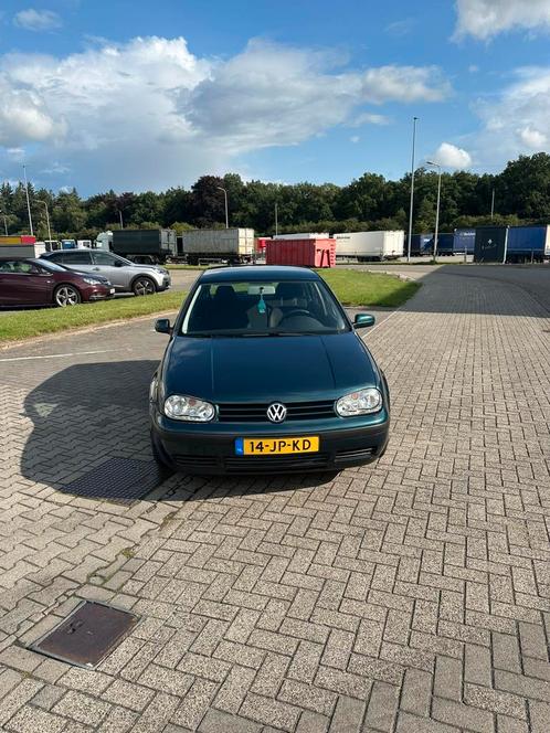 Volkswagen Golf 1.6 16V nieuwe APK, Auto's, Volkswagen, Particulier, Golf, ABS, Airbags, Airconditioning, Bluetooth, Centrale vergrendeling