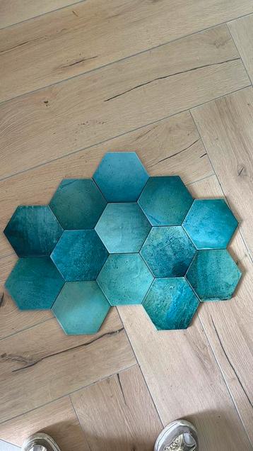 Tegeltjes 6m3 beschikbaar voor biedingen