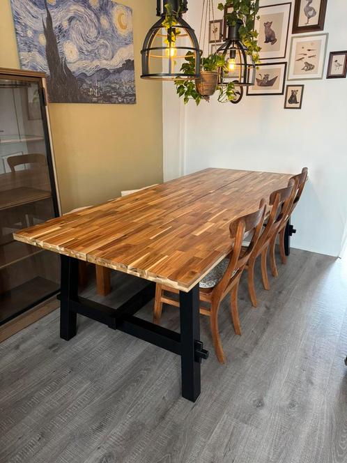 Ruime eettafel (235 x 100 cm) - SKOGSTA, Huis en Inrichting, Tafels | Eettafels, Zo goed als nieuw, 100 tot 150 cm, 200 cm of meer