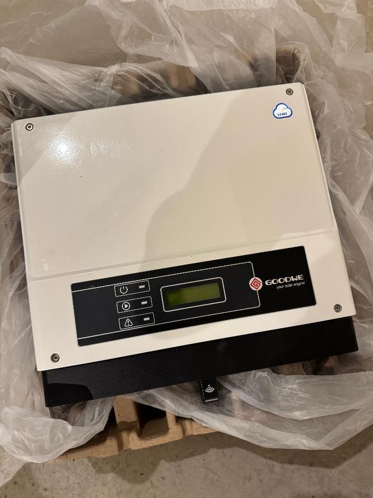 GoodWe GW3000-NS omvormer,  incl Wifi adapter, Doe-het-zelf en Verbouw, Zonnepanelen en Toebehoren, Overige typen, Ophalen of Verzenden