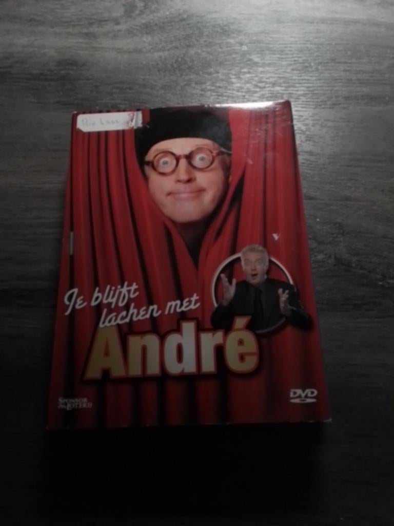 Je Blijft Lachen Met André - 6 DVD Box, Cd's en Dvd's, Dvd's | Cabaret en Sketches, Alle leeftijden, Ophalen of Verzenden, Zo goed als nieuw