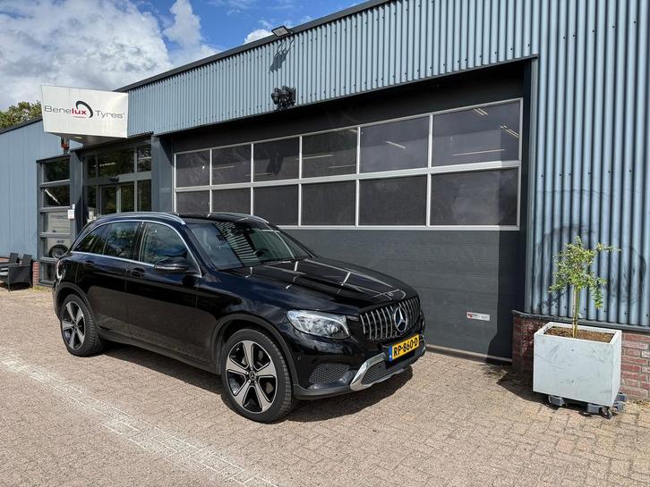 Mercedes-Benz GLC 350 MB GLC350d GLC350 AMG line zwart trekh, Auto's, Mercedes-Benz, Bedrijf, GLC, 4x4, ABS, Adaptive Cruise Control
