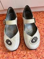 Mooie leren Wolky schoenen met leuke details, maat 39, Wolky, Schoenen met lage hakken, Wit, Ophalen of Verzenden