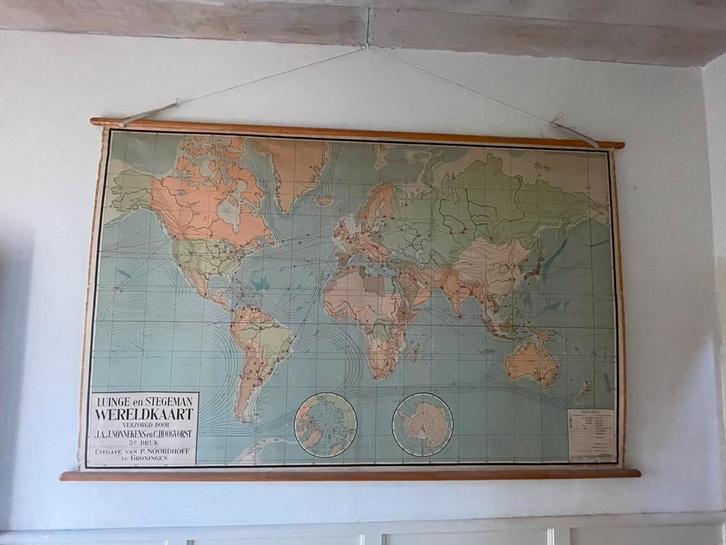 Oud wereldkaart schoolkart van Luinge en Stegeman, Antiek en Kunst, Antiek | Schoolplaten, Aardrijkskunde, Ophalen of Verzenden